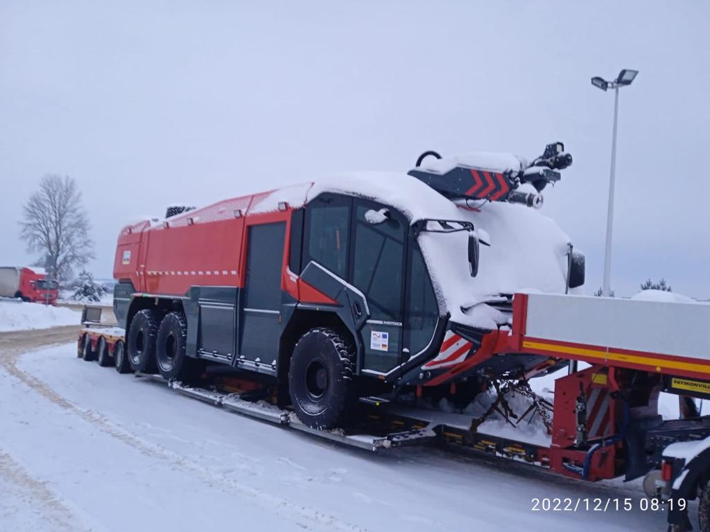 Border Patrol personnel received two airport fire trucks Rosenbauer PANTHER from Germany.